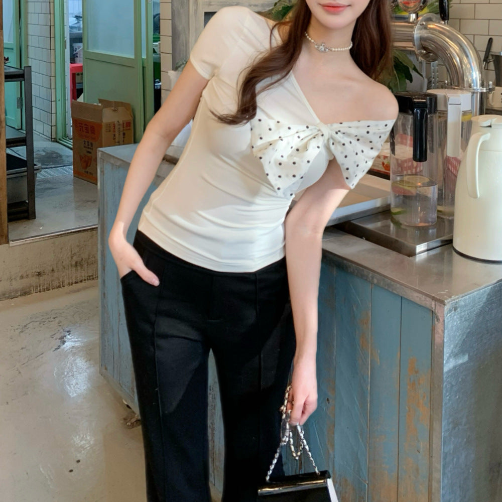 White French-style Chic Polka-dot Off-shoulder Short-sleeve Top With A Slanted Neckline
